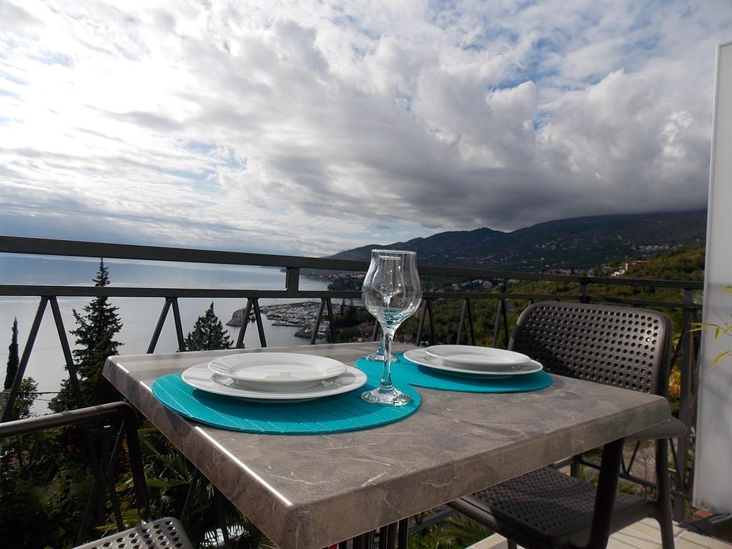 Apartment Ellalinda Opatija Exterior foto